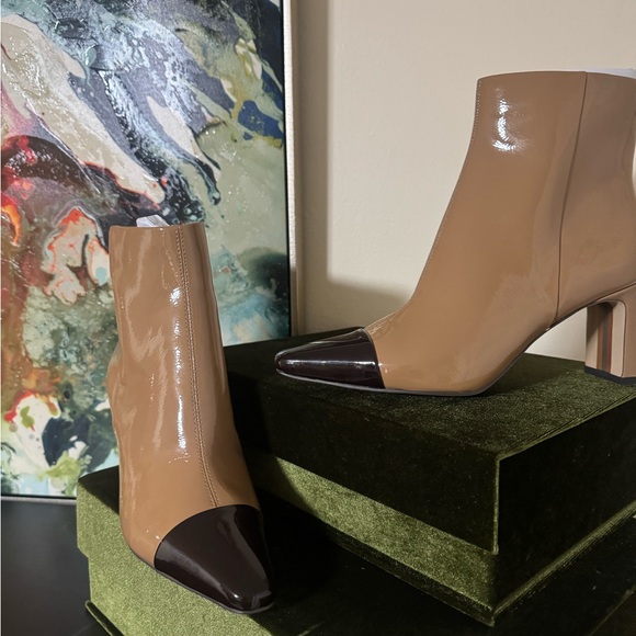 Sam Edelman Tan and Brown Ankle Boots / NIB - Picture 2 of 11
